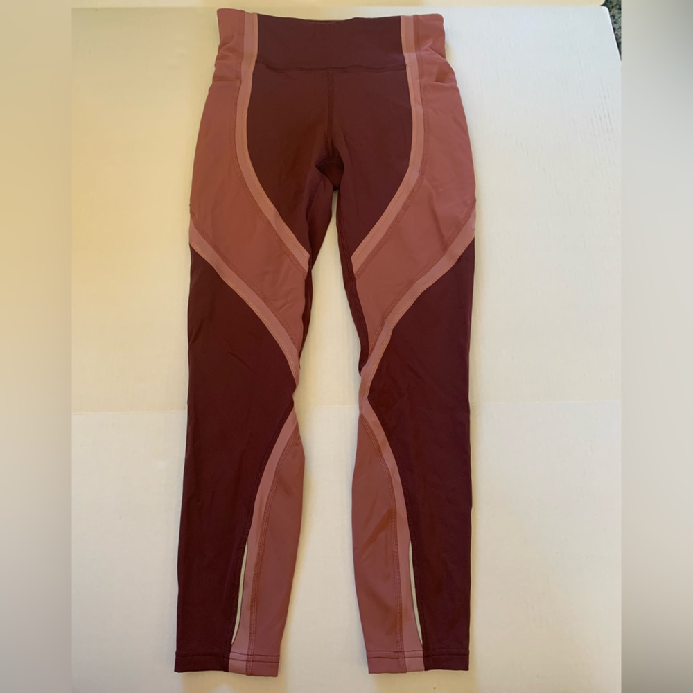 lululemon Wild Twist 7/8 Tight Redwood/Auburn/Quicksand
Women's Size 6